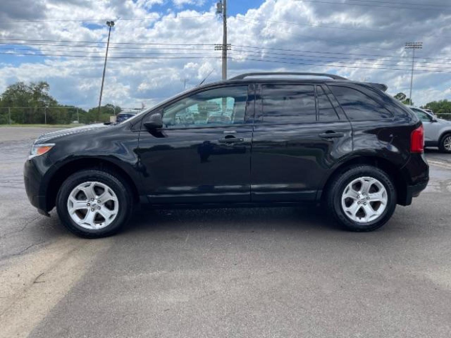 2013 Tuxedo Black Metallic Ford Edge SE AWD (2FMDK4GC6DB) with an 3.5L V6 DOHC 24V engine, 6-Speed Automatic transmission, located at 1865 W 2nd St., Xenia, OH, 45385, (937) 372-7777, 39.681259, -83.961945 - Photo#13