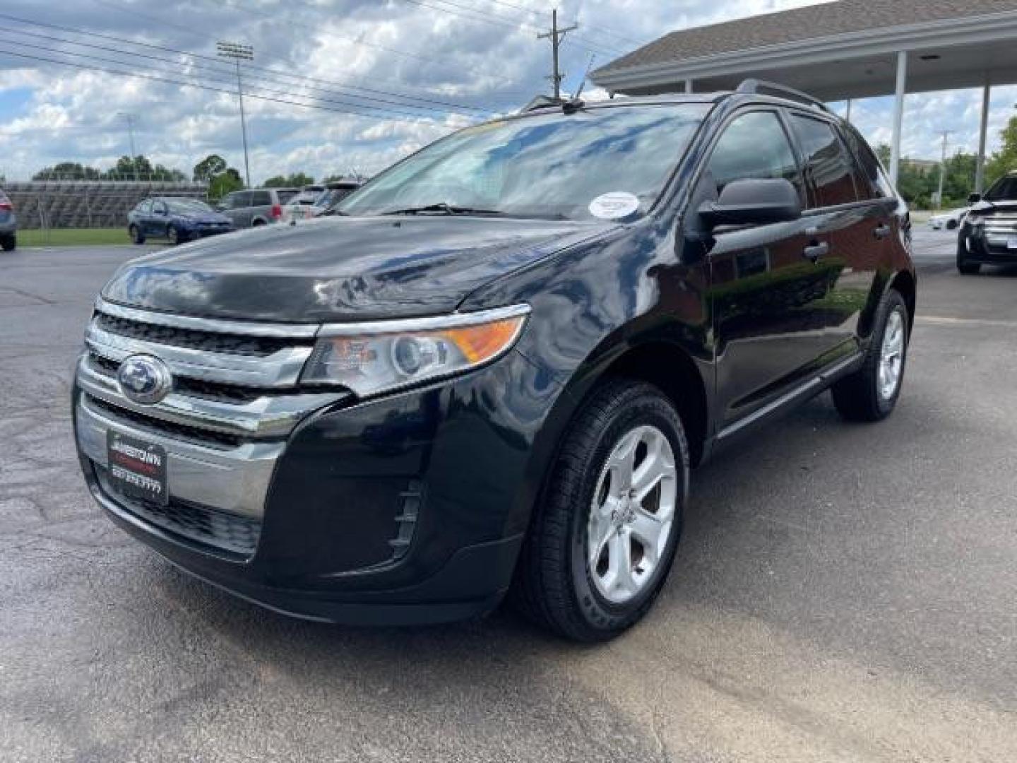 2013 Tuxedo Black Metallic Ford Edge SE AWD (2FMDK4GC6DB) with an 3.5L V6 DOHC 24V engine, 6-Speed Automatic transmission, located at 1865 W 2nd St., Xenia, OH, 45385, (937) 372-7777, 39.681259, -83.961945 - Photo#1