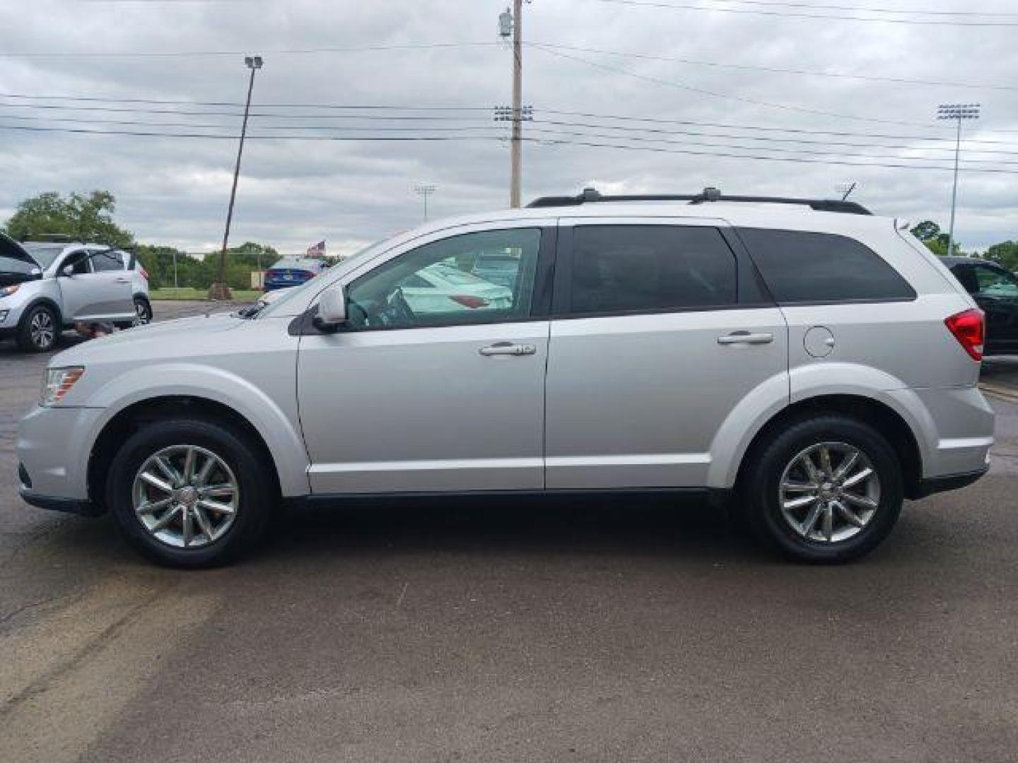 2014 Bright Silver Metallic CC Dodge Journey SXT (3C4PDCBG1ET) with an 3.6L V6 DOHC 24V engine, 6-Speed Automatic transmission, located at 1865 W 2nd St., Xenia, OH, 45385, (937) 372-7777, 39.681259, -83.961945 - Third Row - Photo#2