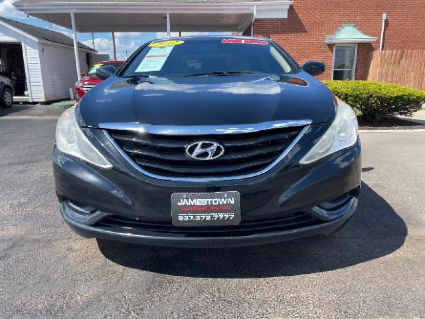 2012 Midnight Black Hyundai Sonata GLS Auto (5NPEB4AC9CH) with an 2.4L L4 DOHC 16V engine, 6-Speed Automatic transmission, located at 1865 W 2nd St., Xenia, OH, 45385, (937) 372-7777, 39.681259, -83.961945 - Photo#4