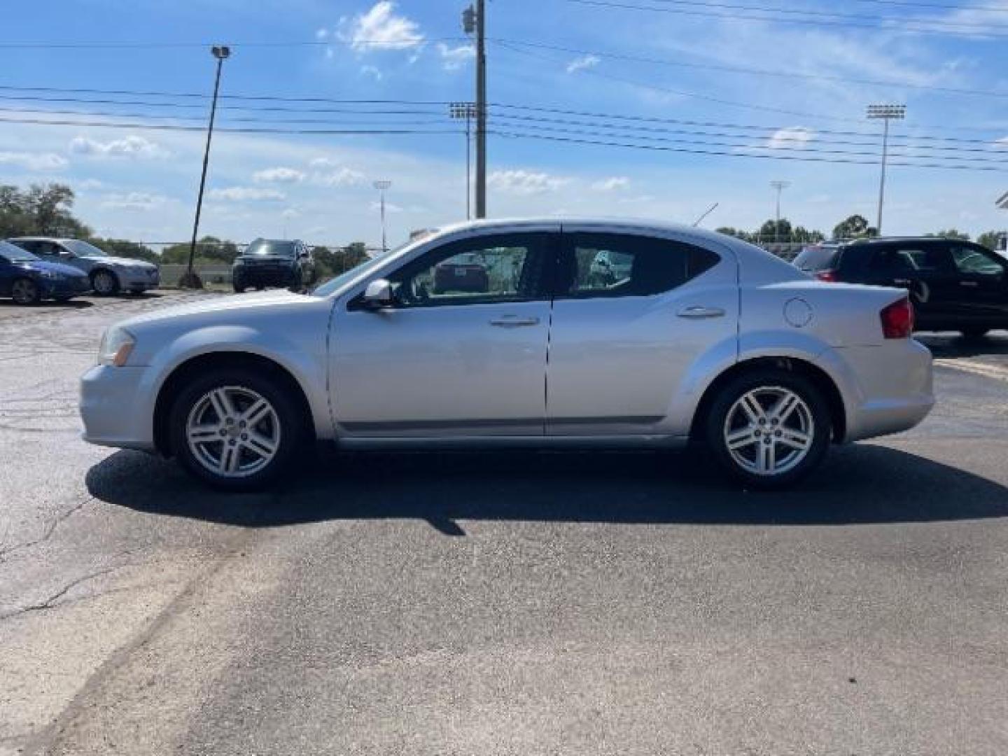 2012 Bright Silver Metallic Dodge Avenger SXT (1C3CDZCB2CN) with an 2.4L L4 DOHC 16V engine, 6-Speed Automatic transmission, located at 1865 W 2nd St., Xenia, OH, 45385, (937) 372-7777, 39.681259, -83.961945 - Photo#2