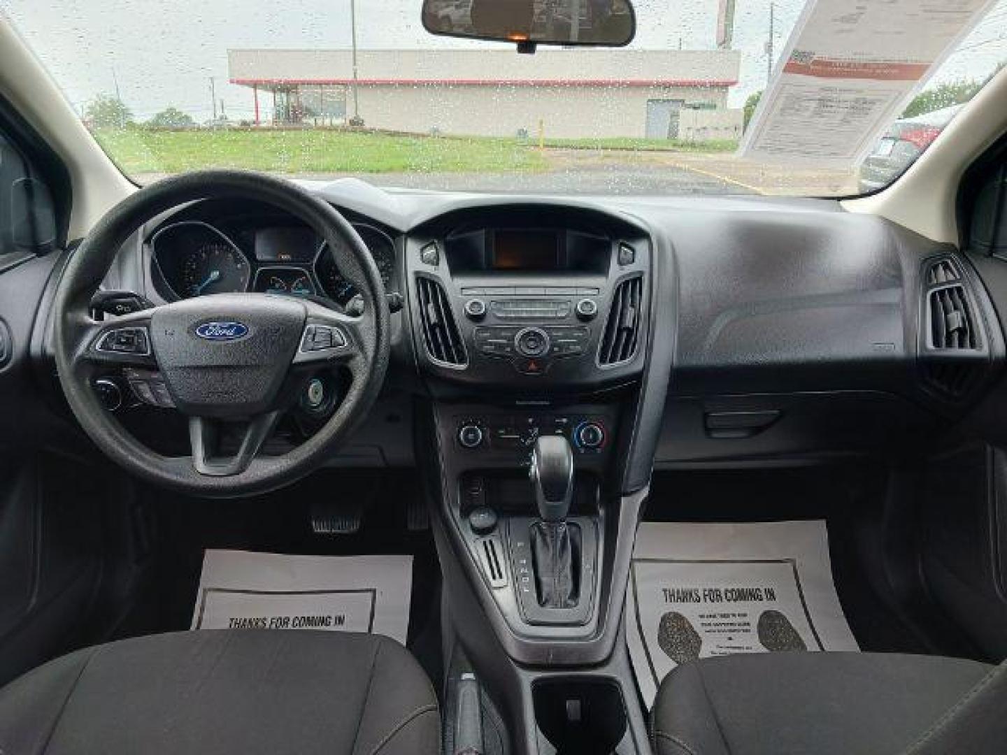 2018 Lightning Blue Metallic Ford Focus SE Hatch (1FADP3K29JL) with an 2.0L L4 DOHC 16V engine, located at 1865 W 2nd St., Xenia, OH, 45385, (937) 372-7777, 39.681259, -83.961945 - Photo#7