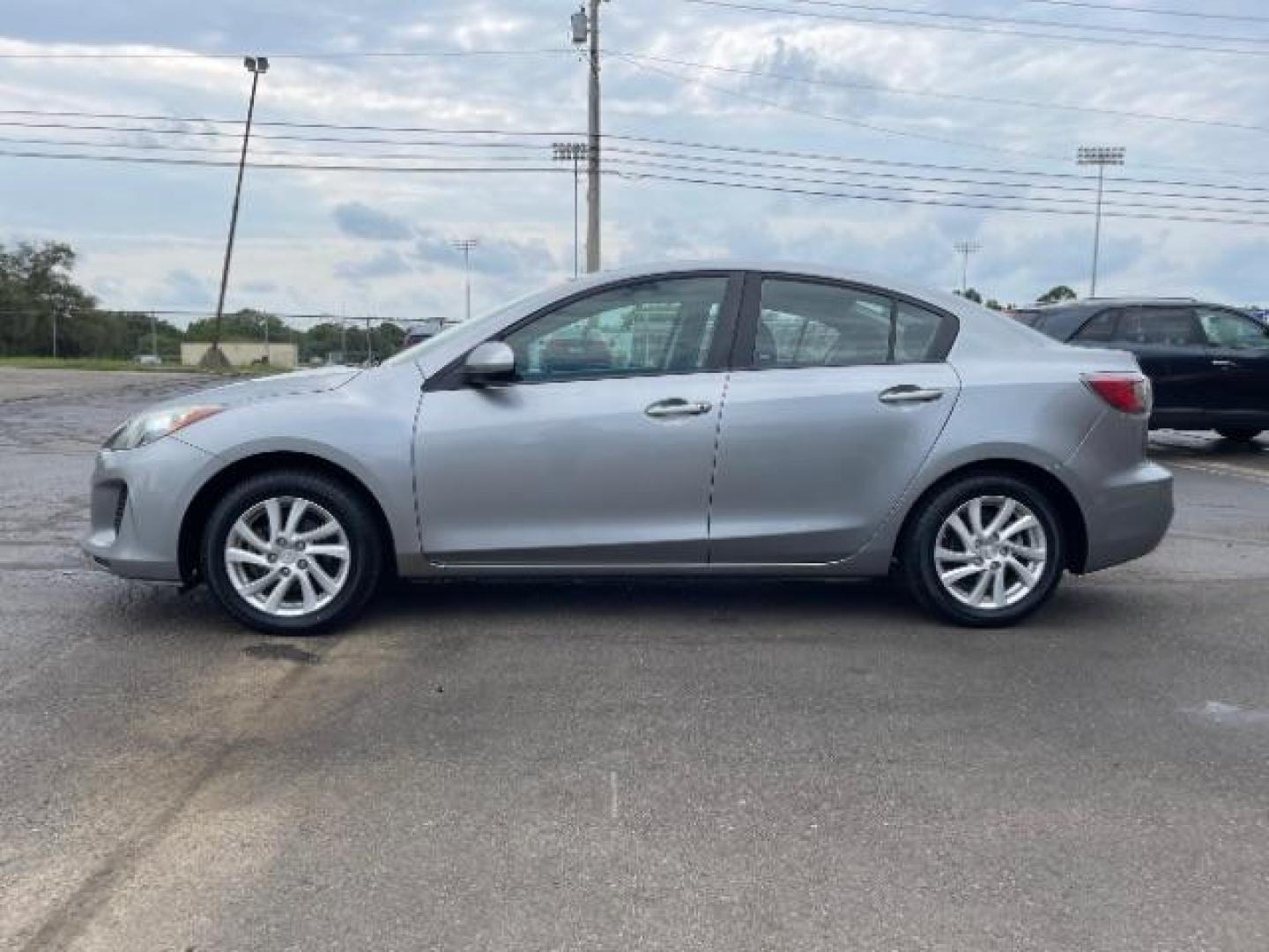 2012 Liquid Silver Metallic Mazda MAZDA3 i Touring 4-Door (JM1BL1V70C1) with an 2.0L L4 DOHC 16V engine, located at 1865 W 2nd St., Xenia, OH, 45385, (937) 372-7777, 39.681259, -83.961945 - Photo#2