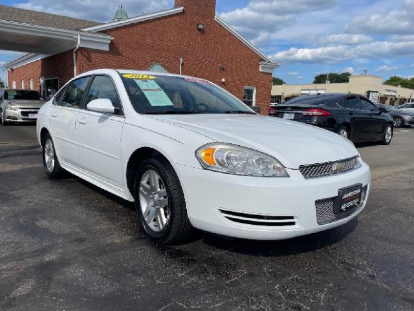 2013 White Chevrolet Impala LT (Fleet) (2G1WG5E3XD1) with an 3.6L V6 DOHC 16V FFV engine, 6-Speed Automatic transmission, located at 1865 W 2nd St., Xenia, OH, 45385, (937) 372-7777, 39.681259, -83.961945 - Photo#0