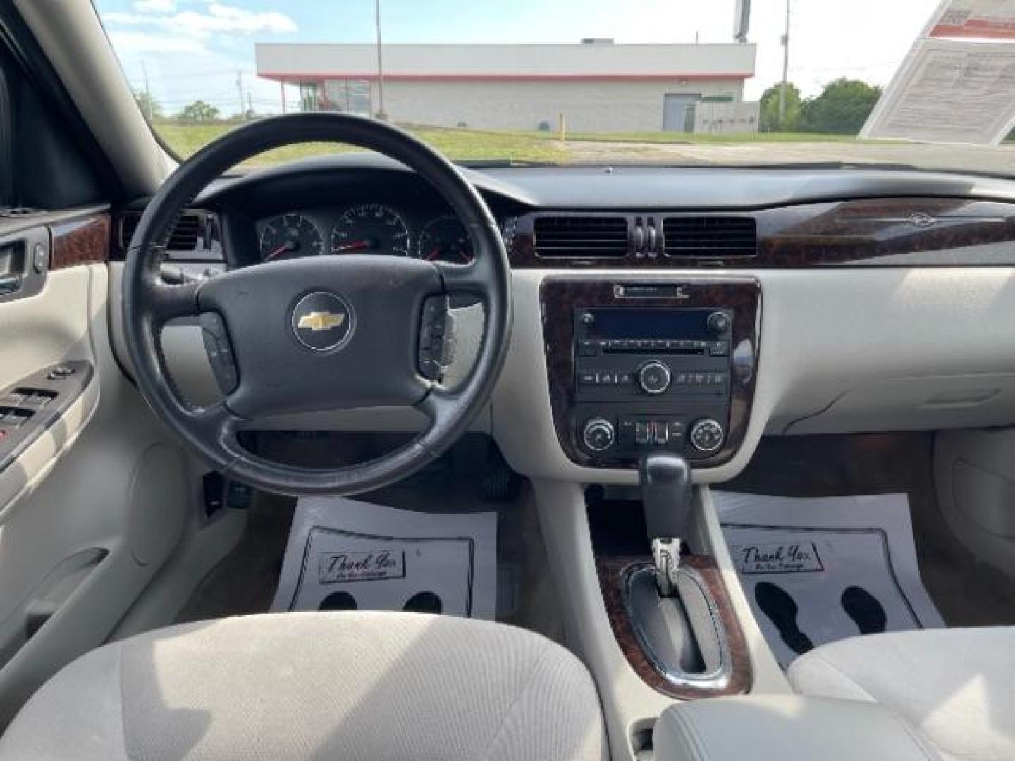 2013 White Chevrolet Impala LT (Fleet) (2G1WG5E3XD1) with an 3.6L V6 DOHC 16V FFV engine, 6-Speed Automatic transmission, located at 1865 W 2nd St., Xenia, OH, 45385, (937) 372-7777, 39.681259, -83.961945 - Photo#7