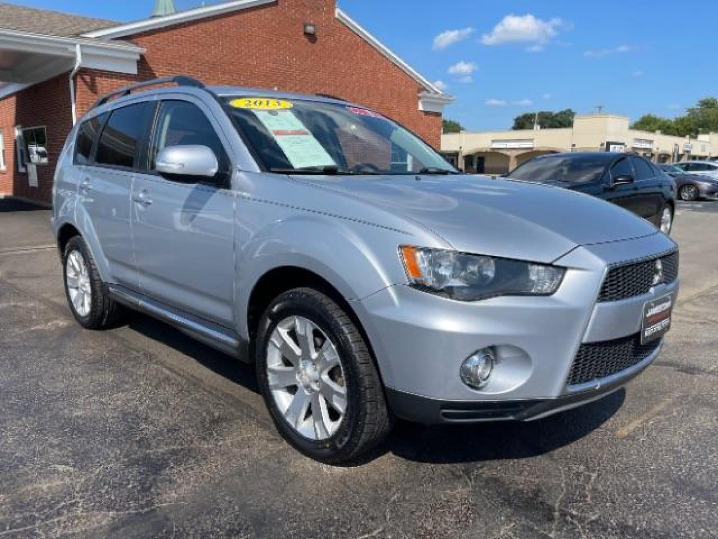 2013 Cool Silver Metallic Mitsubishi Outlander SE AWC (JA4JT3AW3DU) with an 2.4L L4 DOHC 16V engine, 6-Speed Automatic transmission, located at 1865 W 2nd St., Xenia, OH, 45385, (937) 372-7777, 39.681259, -83.961945 - Photo#0