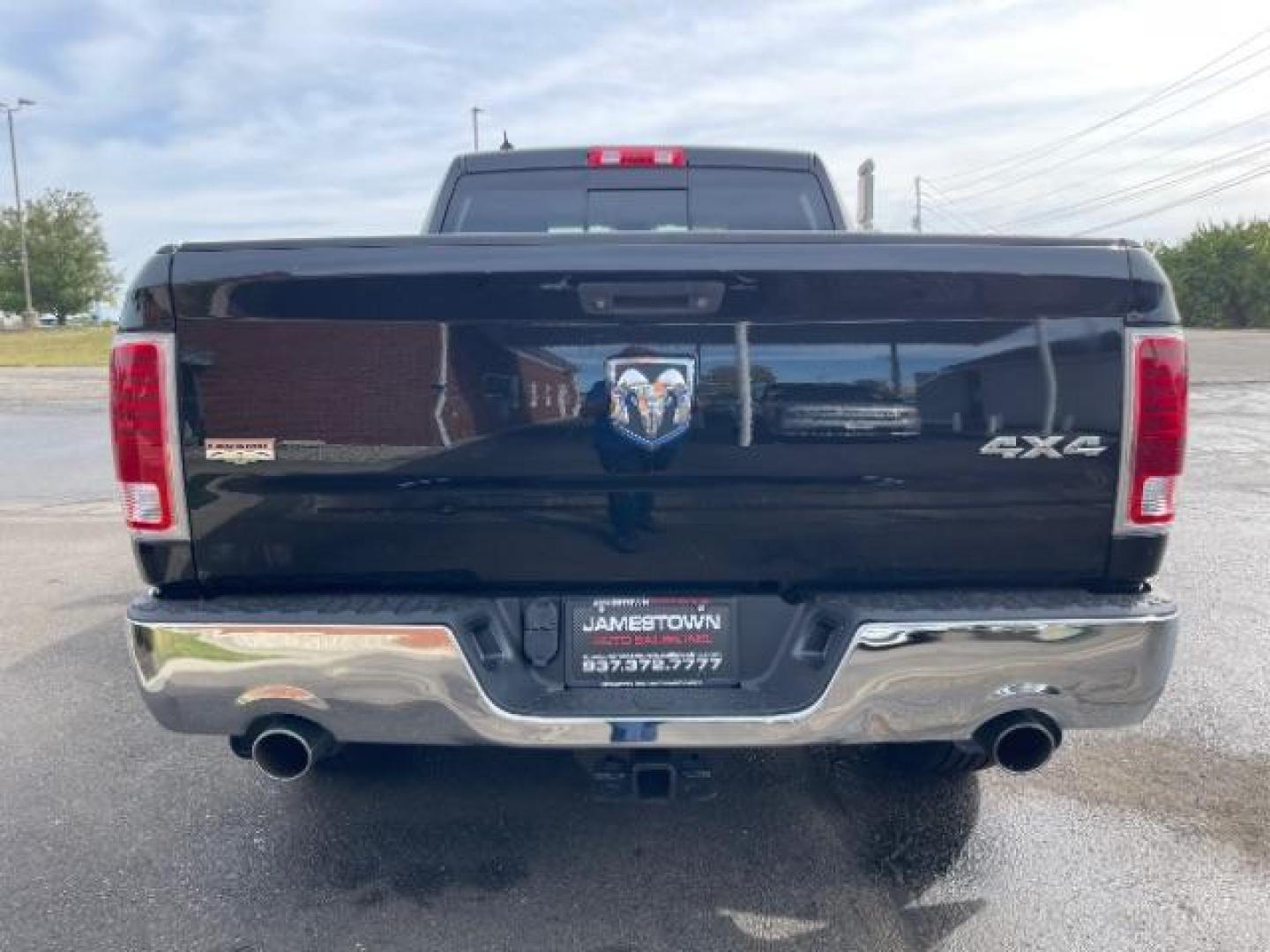 2013 Black RAM 1500 Laramie Quad Cab 4WD (1C6RR7JT5DS) with an 5.7L V8 OHV 16V engine, 6-Speed Automatic transmission, located at 1865 W 2nd St., Xenia, OH, 45385, (937) 372-7777, 39.681259, -83.961945 - Photo#3