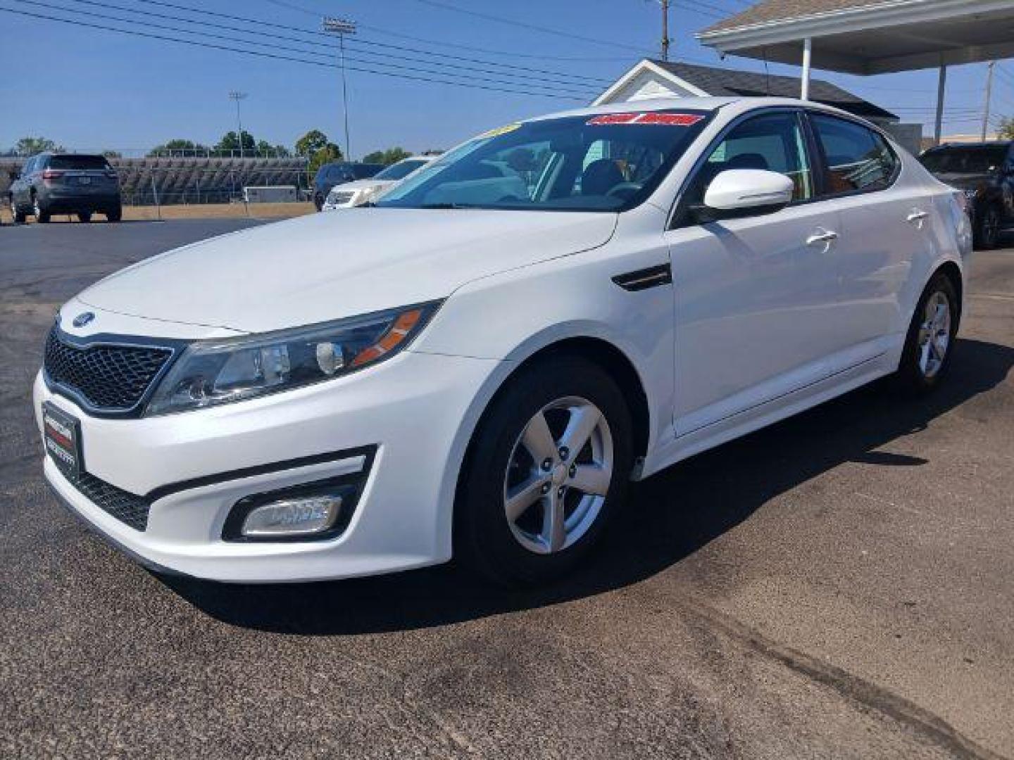 2015 Snow White Pearl Kia Optima LX (5XXGM4A77FG) with an 2.4L L4 DOHC 16V engine, 6-Speed Automatic transmission, located at 1865 W 2nd St., Xenia, OH, 45385, (937) 372-7777, 39.681259, -83.961945 - Photo#1