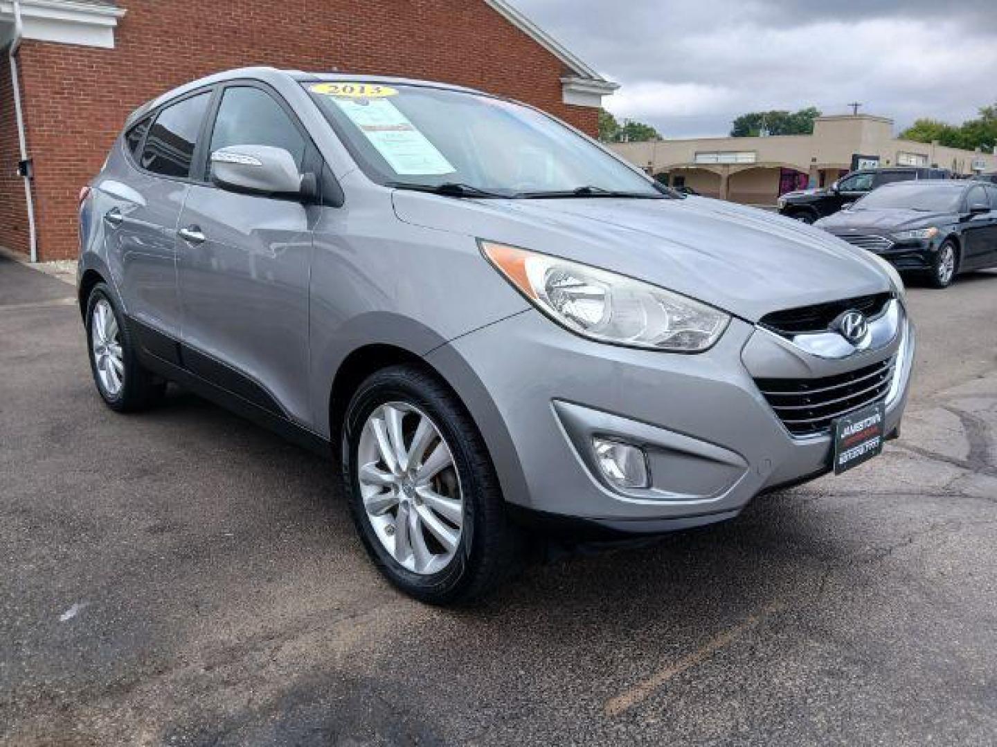 2013 Graphite Gray Metallic Hyundai Tucson Limited 2WD (KM8JU3ACXDU) with an 2.4L L4 DOHC 16V engine, 6-Speed Automatic transmission, located at 1865 W 2nd St., Xenia, OH, 45385, (937) 372-7777, 39.681259, -83.961945 - Photo#0