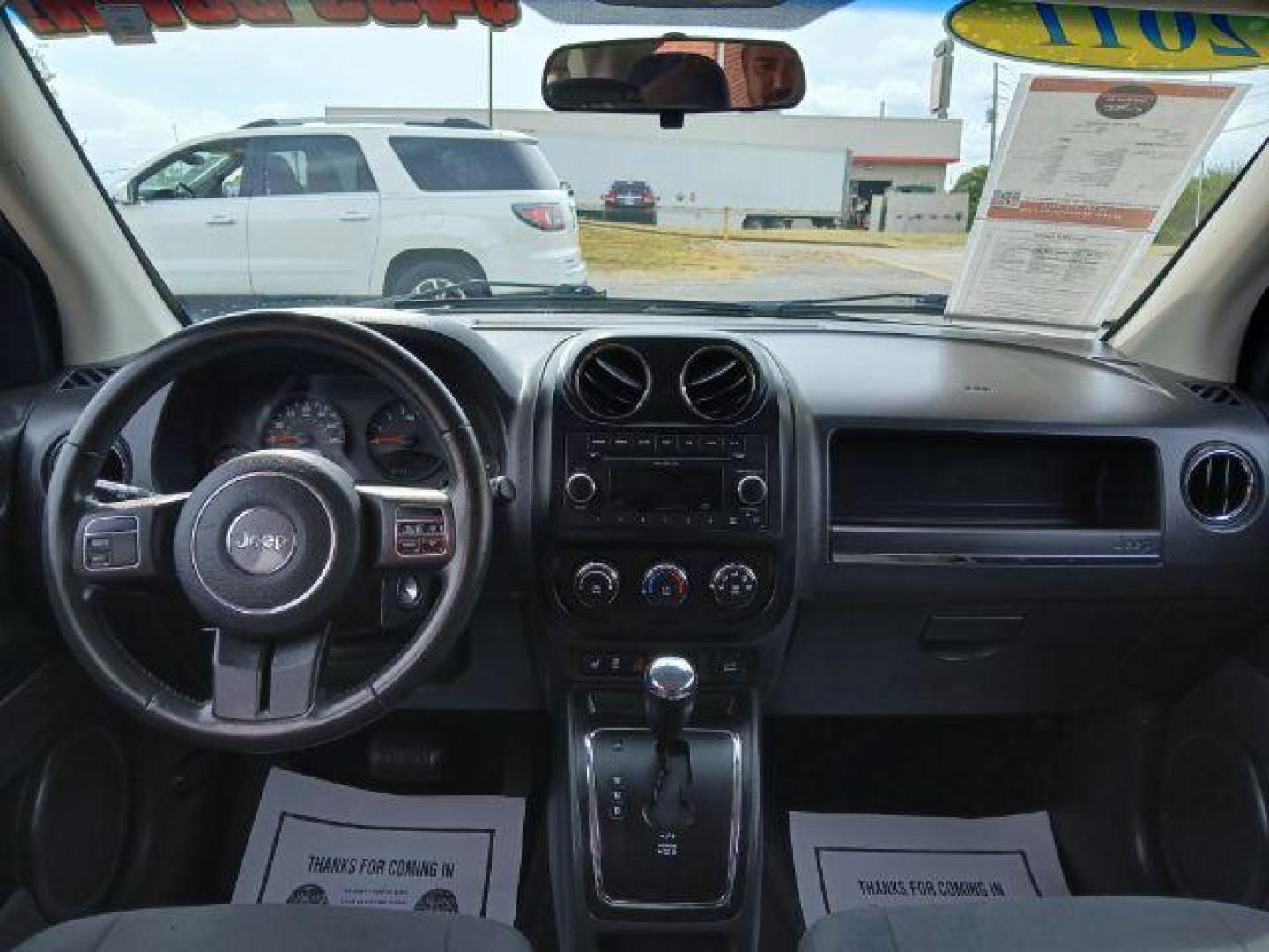 2011 Silver Jeep Compass Sport 4WD (1J4NF1FB8BD) with an 2.4L L4 DOHC 16V engine, located at 1865 W 2nd St., Xenia, OH, 45385, (937) 372-7777, 39.681259, -83.961945 - Photo#7