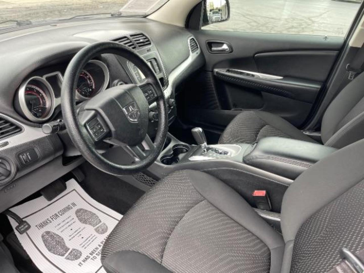 2016 Pitch Black Clear Coat Dodge Journey SE AWD (3C4PDDAG6GT) with an 3.6L V6 DOHC 24V engine, 6-Speed Automatic transmission, located at 1865 W 2nd St., Xenia, OH, 45385, (937) 372-7777, 39.681259, -83.961945 - Photo#6