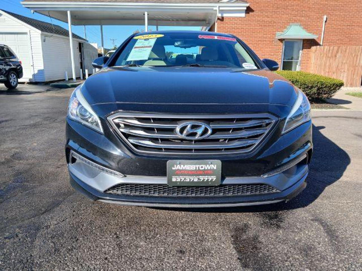 2015 Phantom Black Hyundai Sonata Sport (5NPE34AF2FH) with an 2.4L L4 DOHC 16V engine, 6-Speed Automatic transmission, located at 1865 W 2nd St., Xenia, OH, 45385, (937) 372-7777, 39.681259, -83.961945 - Photo#4