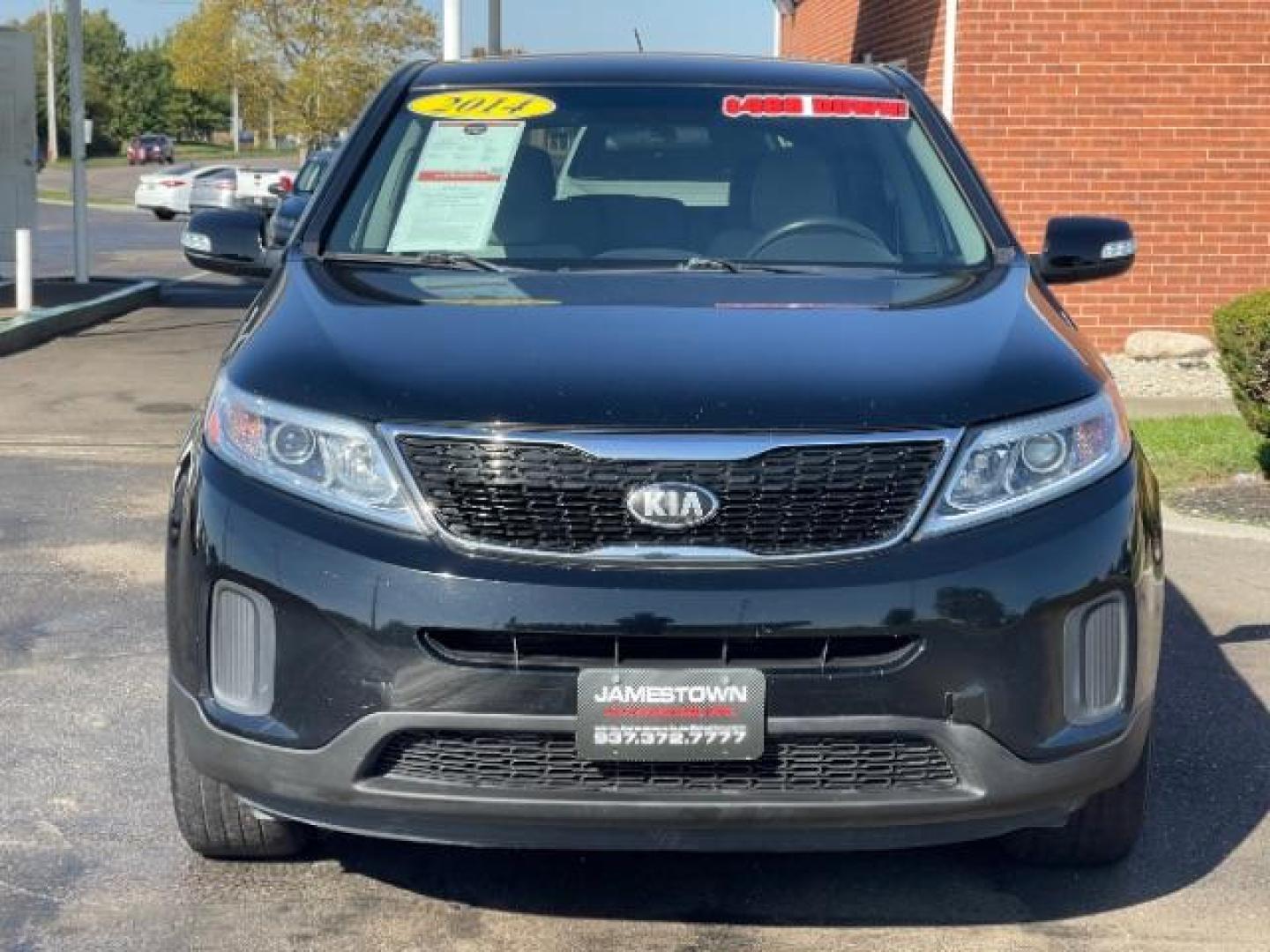 2014 Black Kia Sorento LX 2WD (5XYKT3A65EG) with an 2.4L L4 DOHC 16V engine, 6-Speed Automatic transmission, located at 1865 W 2nd St., Xenia, OH, 45385, (937) 372-7777, 39.681259, -83.961945 - Photo#4