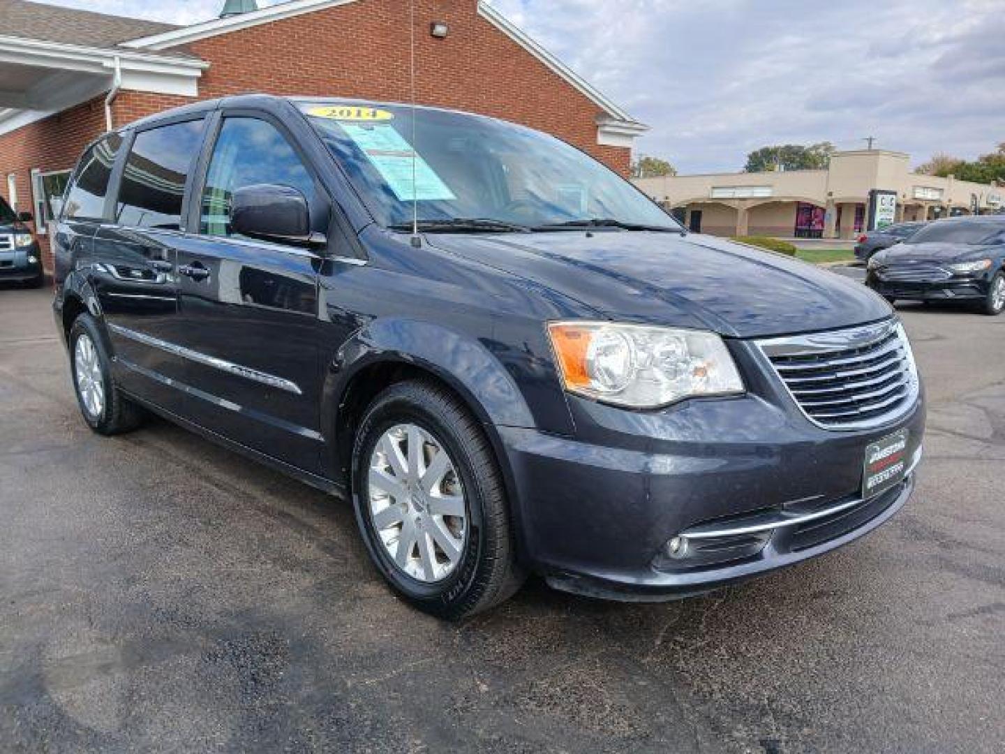 2014 Maximum Steel Metallic CC Chrysler Town and Country Touring (2C4RC1BG1ER) with an 3.6L V6 DOHC 24V engine, 6-Speed Automatic transmission, located at 1865 W 2nd St., Xenia, OH, 45385, (937) 372-7777, 39.681259, -83.961945 - Photo#0