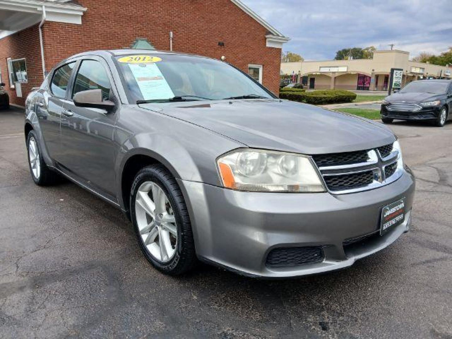 2012 Bright Silver Metallic Dodge Avenger SE (1C3CDZAG6CN) with an 3.6L V6 DOHC 24V FFV engine, 6-Speed Automatic transmission, located at 1865 W 2nd St., Xenia, OH, 45385, (937) 372-7777, 39.681259, -83.961945 - Photo#0