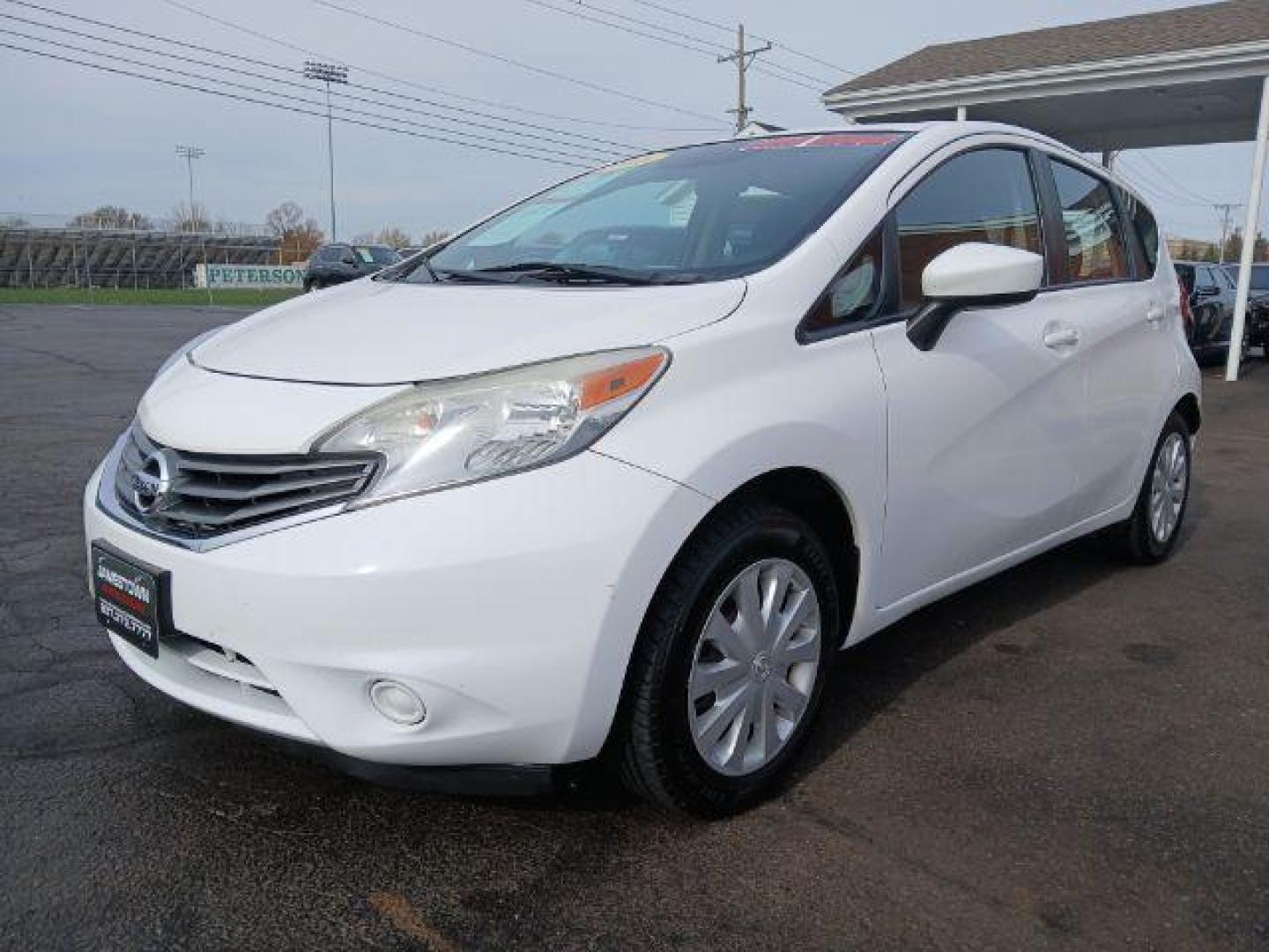 2016 Fresh Powder Nissan Versa Note S (3N1CE2CP1GL) with an 1.6L L4 DOHC 16V engine, 5-Speed Manual transmission, located at 1865 W 2nd St., Xenia, OH, 45385, (937) 372-7777, 39.681259, -83.961945 - Photo#1