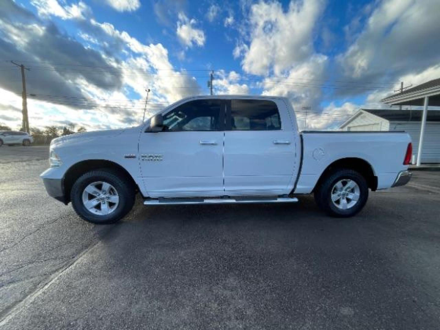 2017 Bright White Clear Coat RAM 1500 SLT Crew Cab SWB 4WD (1C6RR7LT7HS) with an 5.7L V8 OHV 16V engine, 8-Speed Automatic transmission, located at 1865 W 2nd St., Xenia, OH, 45385, (937) 372-7777, 39.681259, -83.961945 - Photo#2