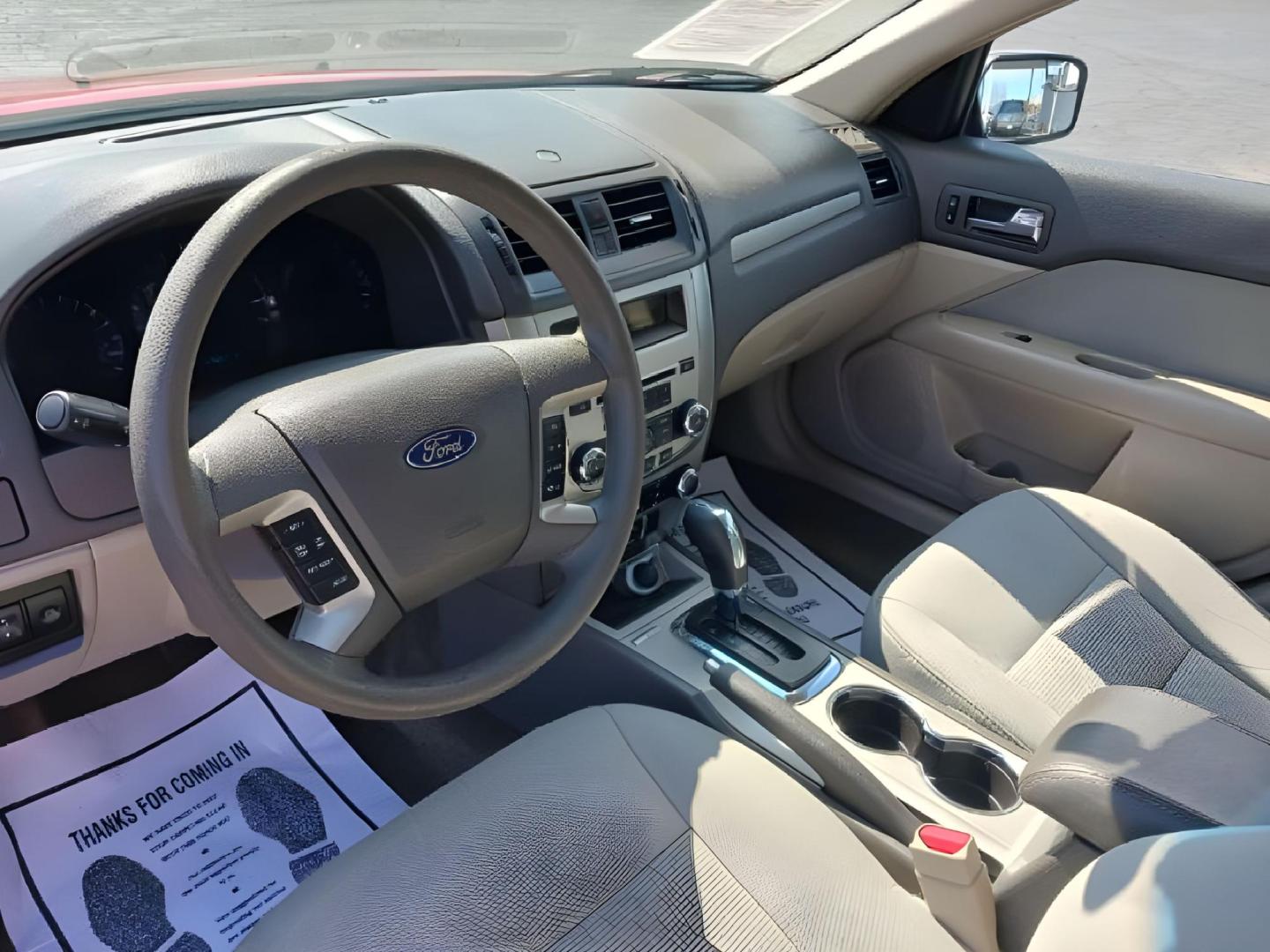 2012 Ford Fusion SE (3FAHP0HA2CR) with an 2.5L L4 DOHC 16V engine, located at 1865 W 2nd St., Xenia, OH, 45385, (937) 372-7777, 39.681259, -83.961945 - 2012 Ford Fusion SE - Photo#19