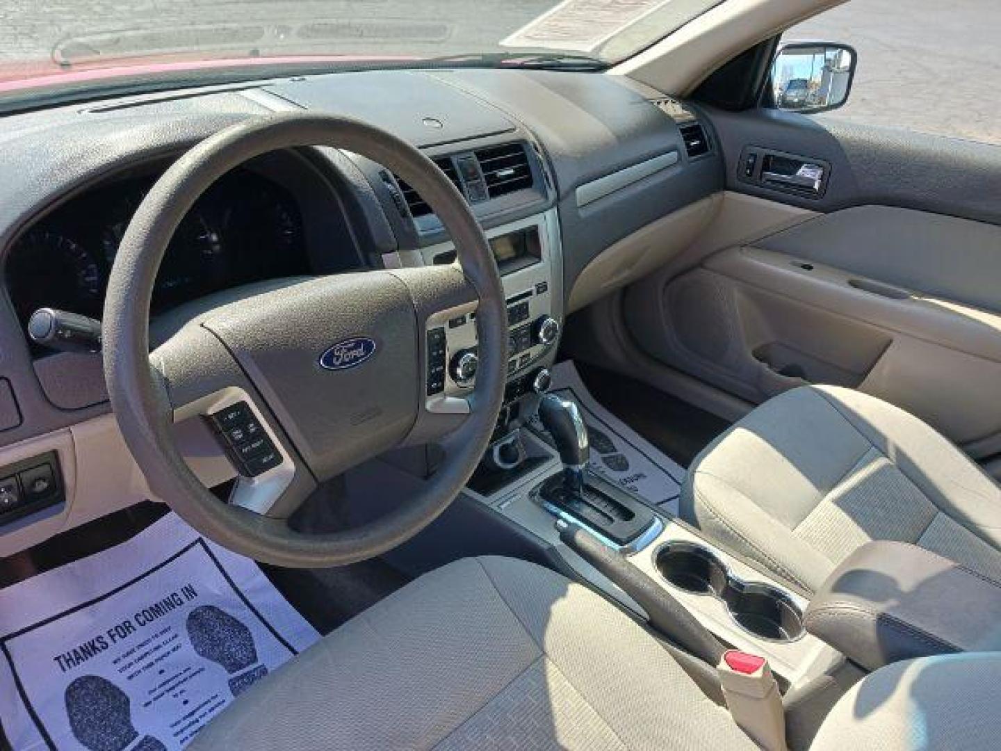 2012 Ford Fusion SE (3FAHP0HA2CR) with an 2.5L L4 DOHC 16V engine, located at 1865 W 2nd St., Xenia, OH, 45385, (937) 372-7777, 39.681259, -83.961945 - 2012 Ford Fusion SE - Photo#6